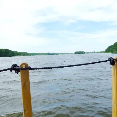 Hausboot Havelboot, Boot Fahren Und Wohnen In Einzigartiger Natur Im Havelland Botel