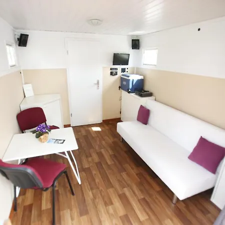 Hausboot Havelboot, Boot Fahren Und Wohnen In Einzigartiger Natur Im Havelland Botel Rathenow