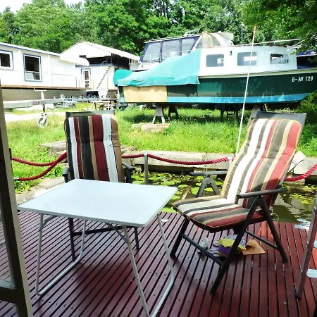 Botel Hausboot Havelboot, Boot Fahren Und Wohnen In Einzigartiger Natur Im Havelland